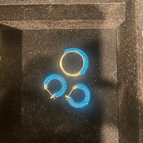 Swarovski Tigris ring and earrings, blue - Picture 1 of 5